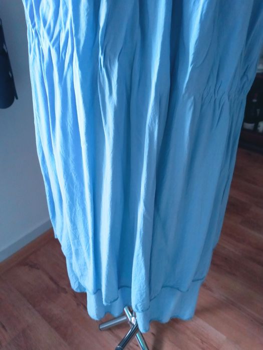 Sukienka letnia niebieska 44 46 zwiewna italia