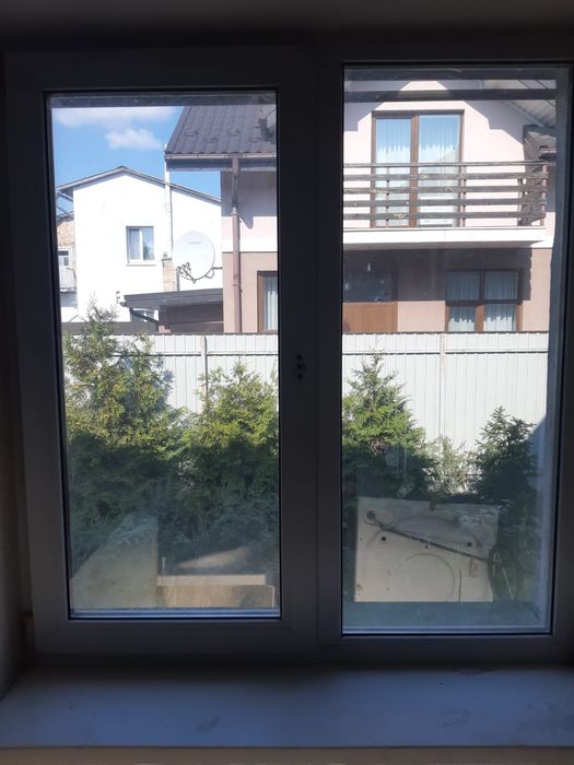 Мп ( металопластикове) вікно , світлий дуб тт біле, двокаме