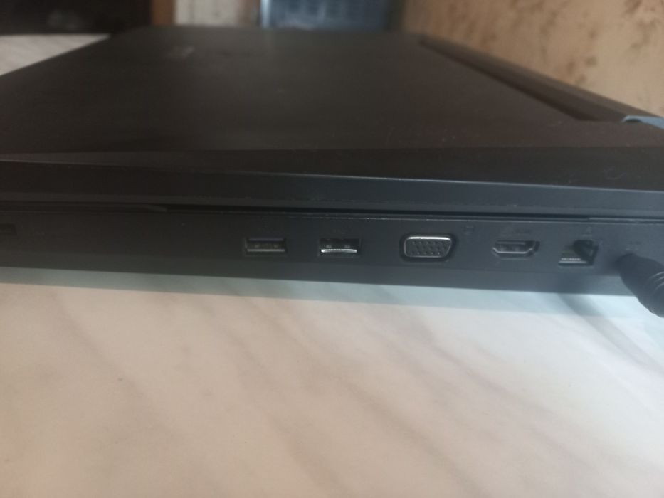 Игровой ноутбук ASUS ROG G74SX Core I7-2630QM 12 RAM 250 SSD NVIDIA