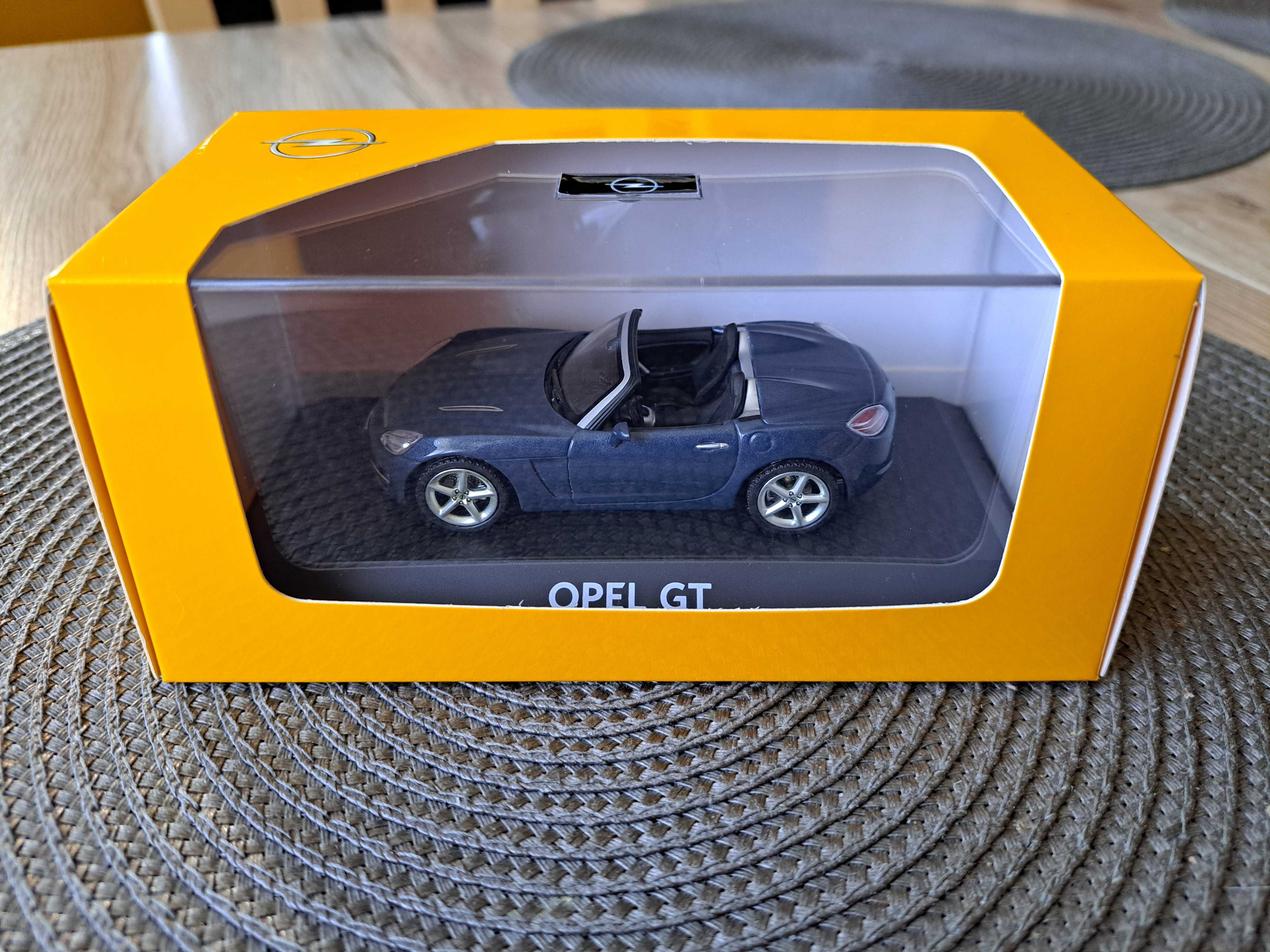 Opel GT Schuco nie minichamps 1:43