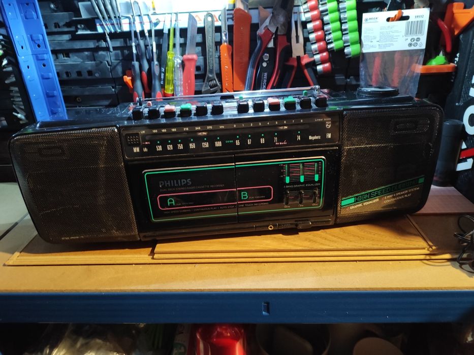 Radiomagnetofon jamnik Philips D8198