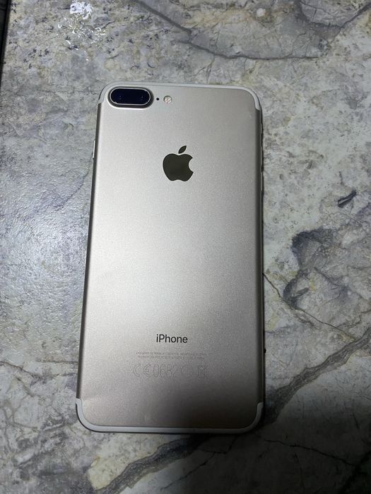Айфон 7+ в гарному стані 128 gb