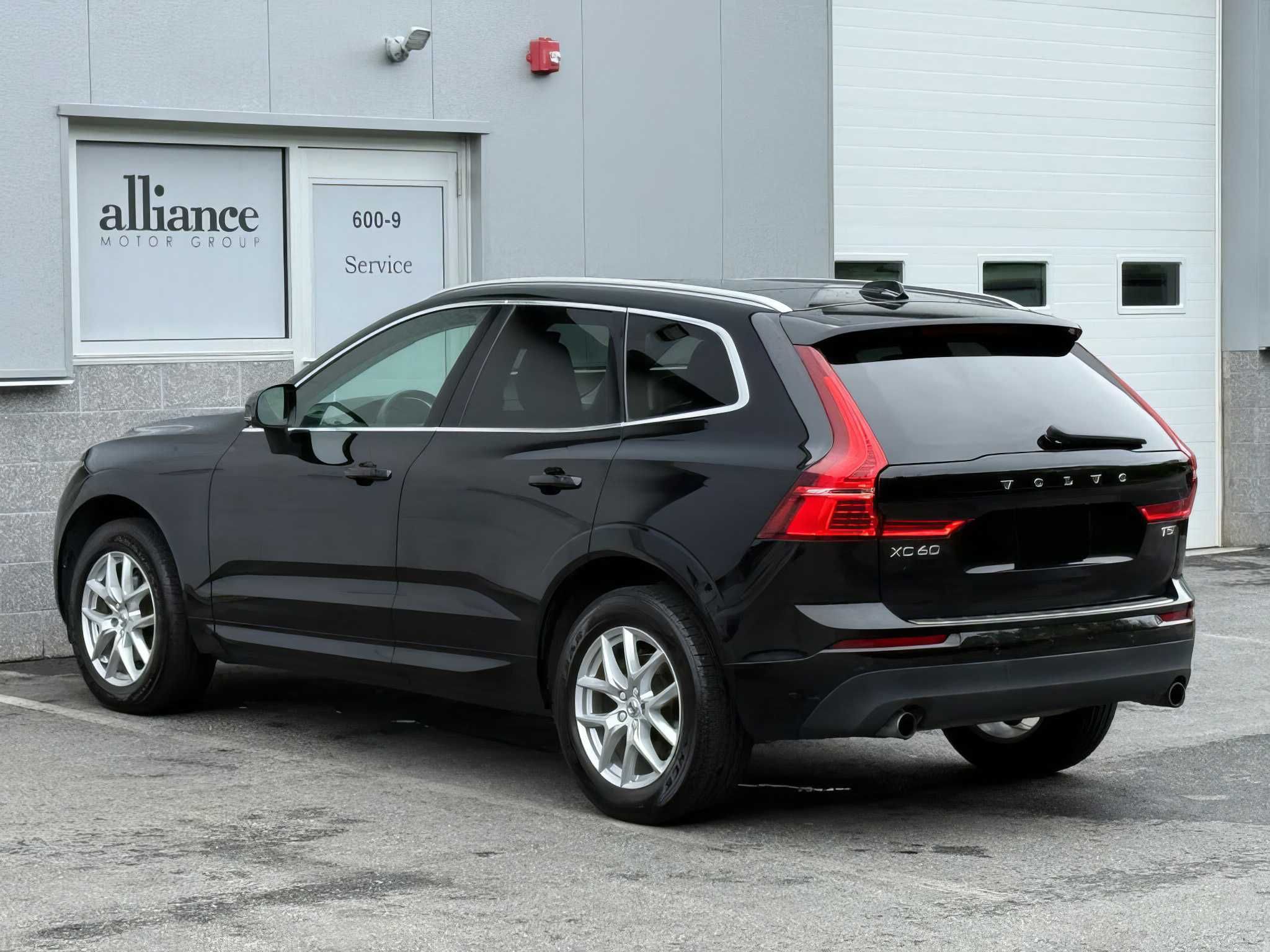 2020 Volvo XC60 T5 Momentum