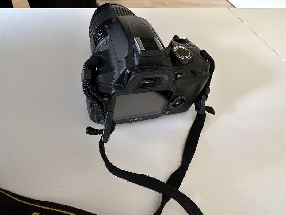 Máquina fotográfica d60 Nikon
