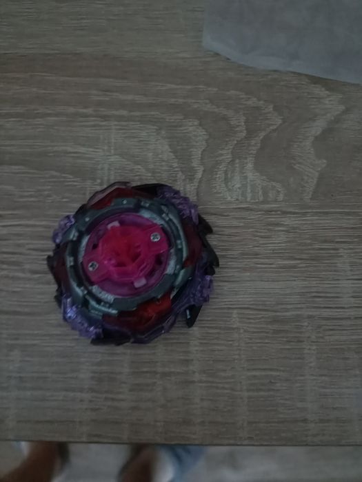 Бейблейд z axiles a4 black