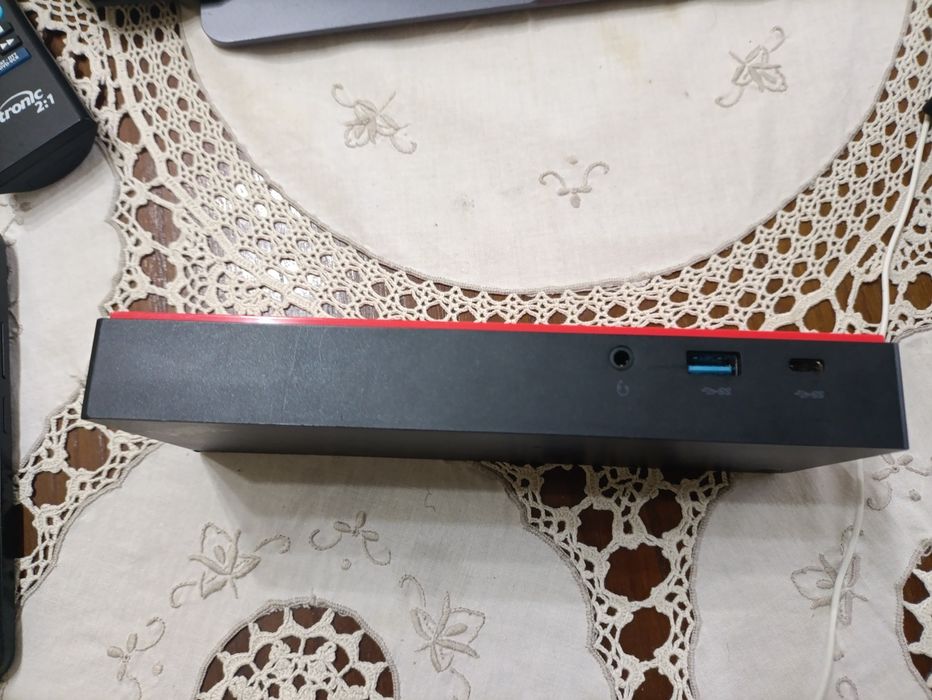 Base e complicador de portas  thinkPad