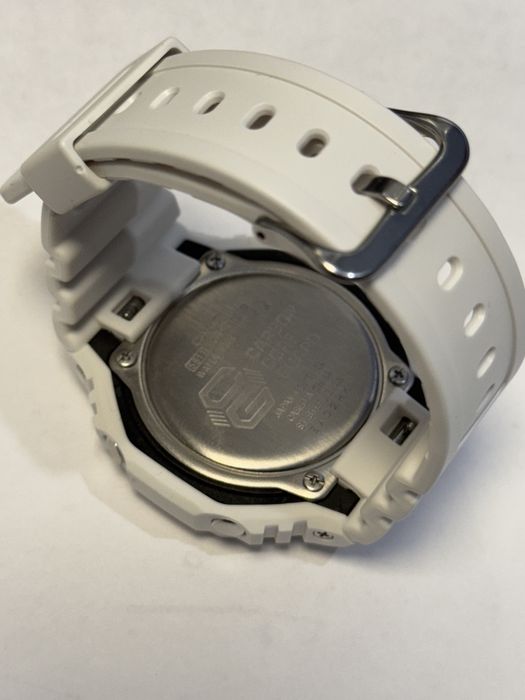 Zegarek Casio G-Shock GA-2100-7A7ER biały