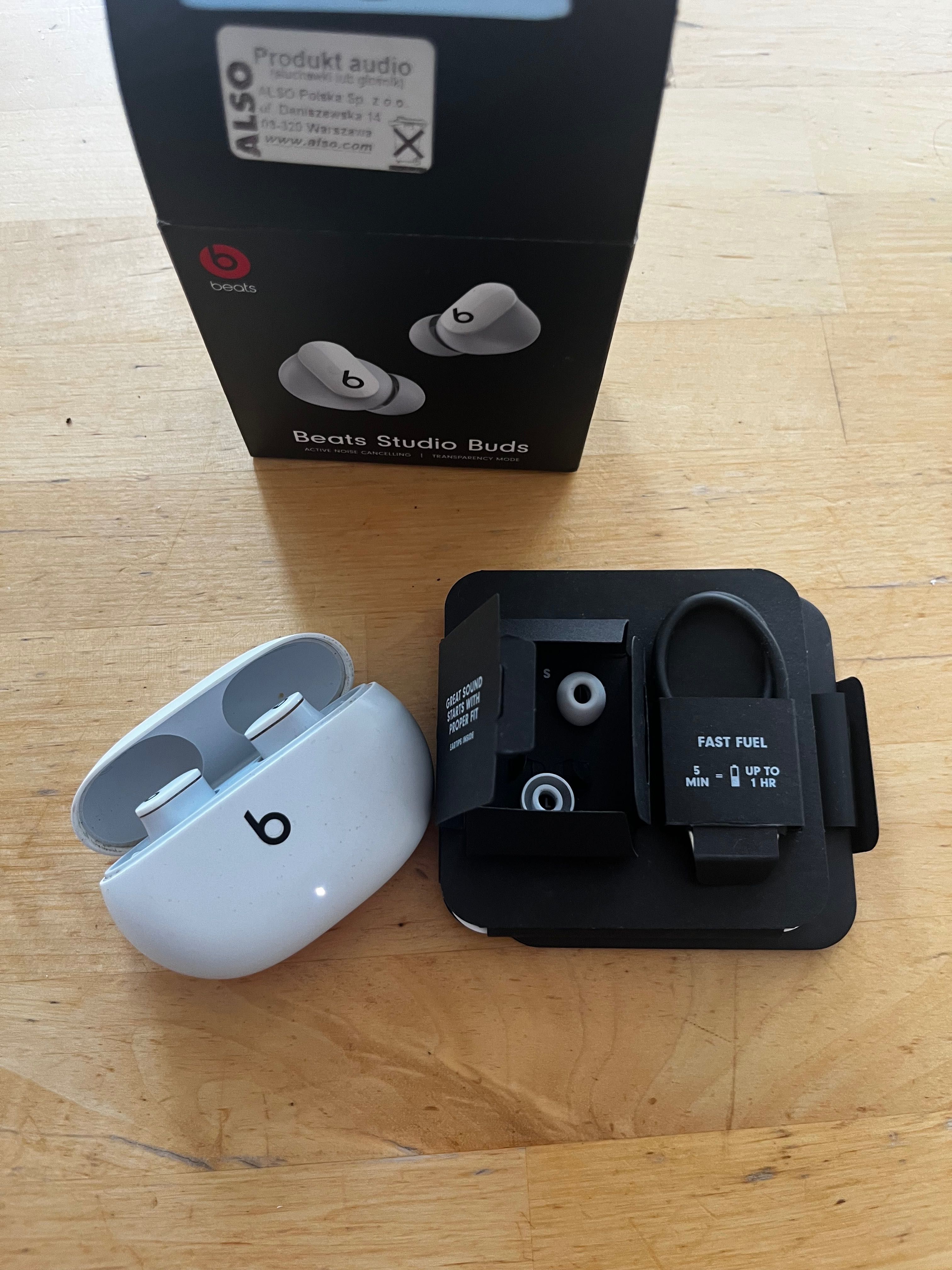 Beats Studio Buds