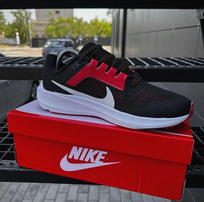 Кроссовки Найк мужские черные сеточка Nike черно белые