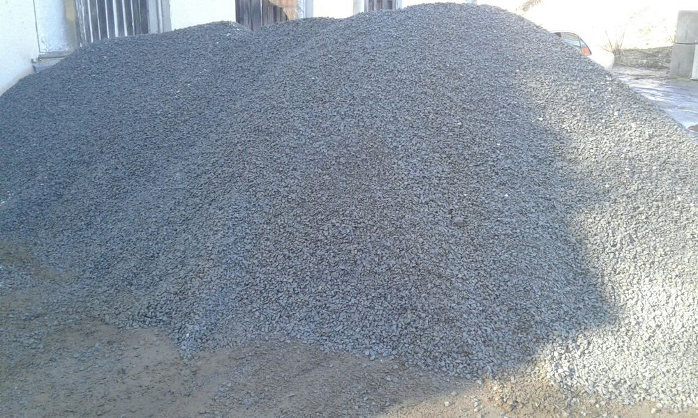 Щебінь. Пісок. Цемент. Вапно. малими партіями від 1м кубічного