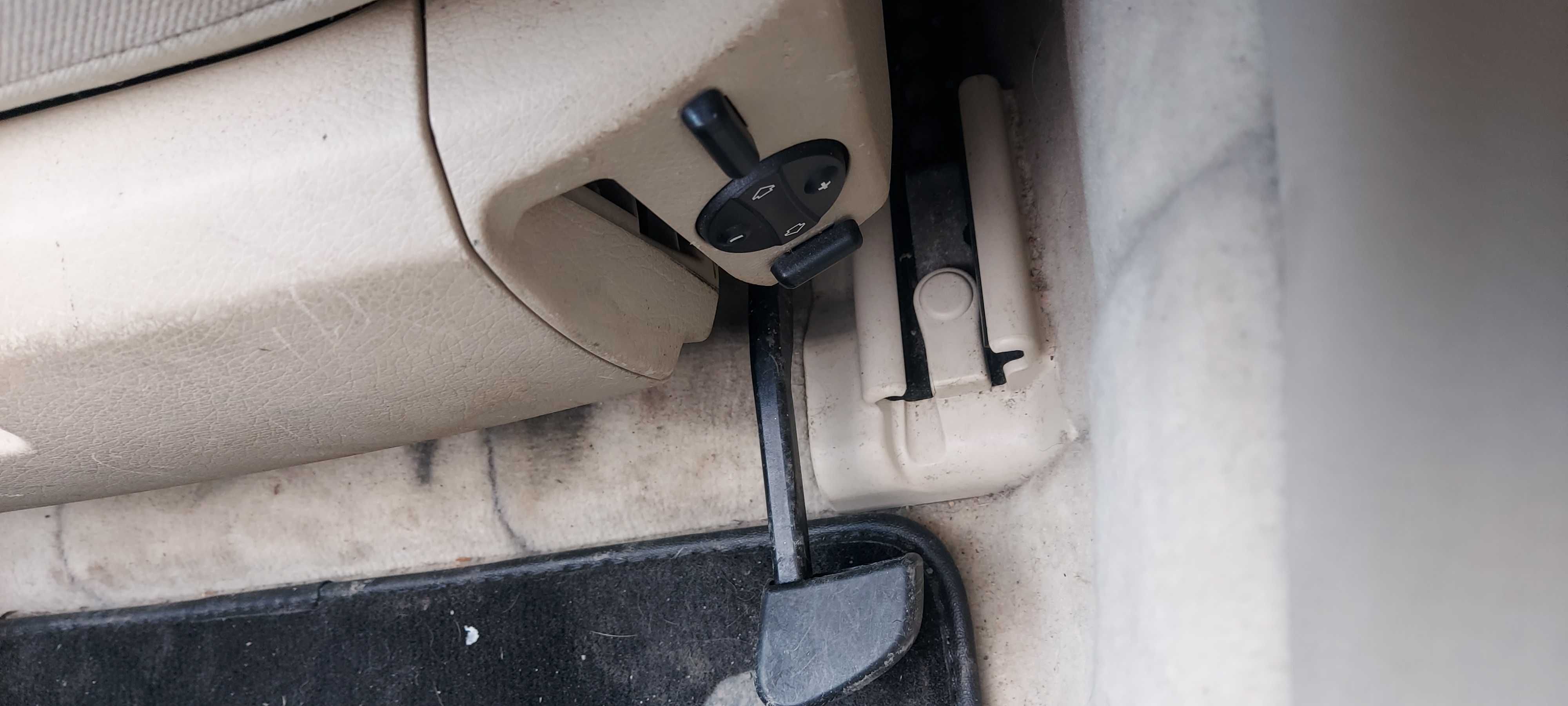 W211 Kombi Fotele półskóry podgrzewane pompowane masaże