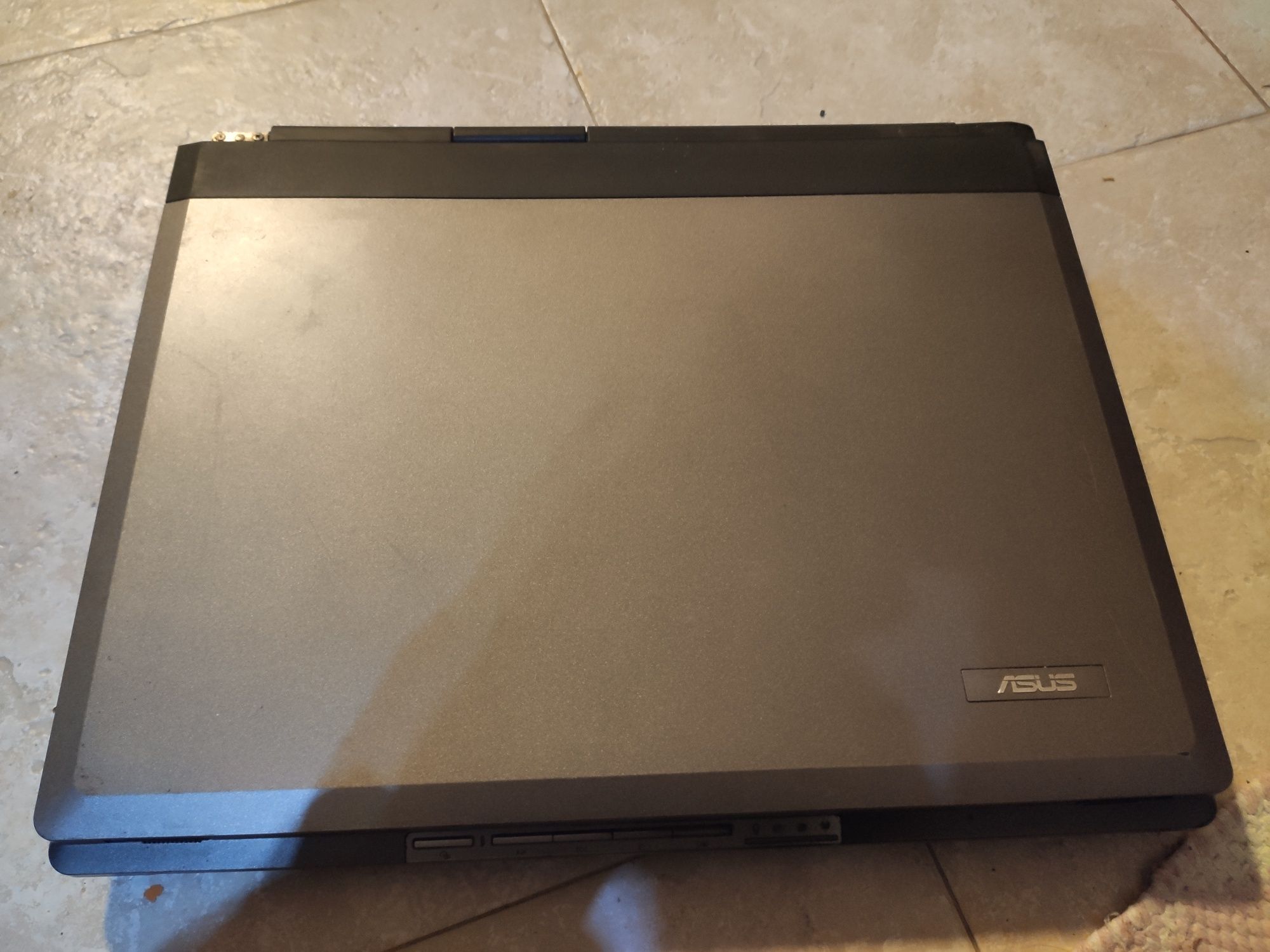 Portátil Asus A6j - vendido as peças