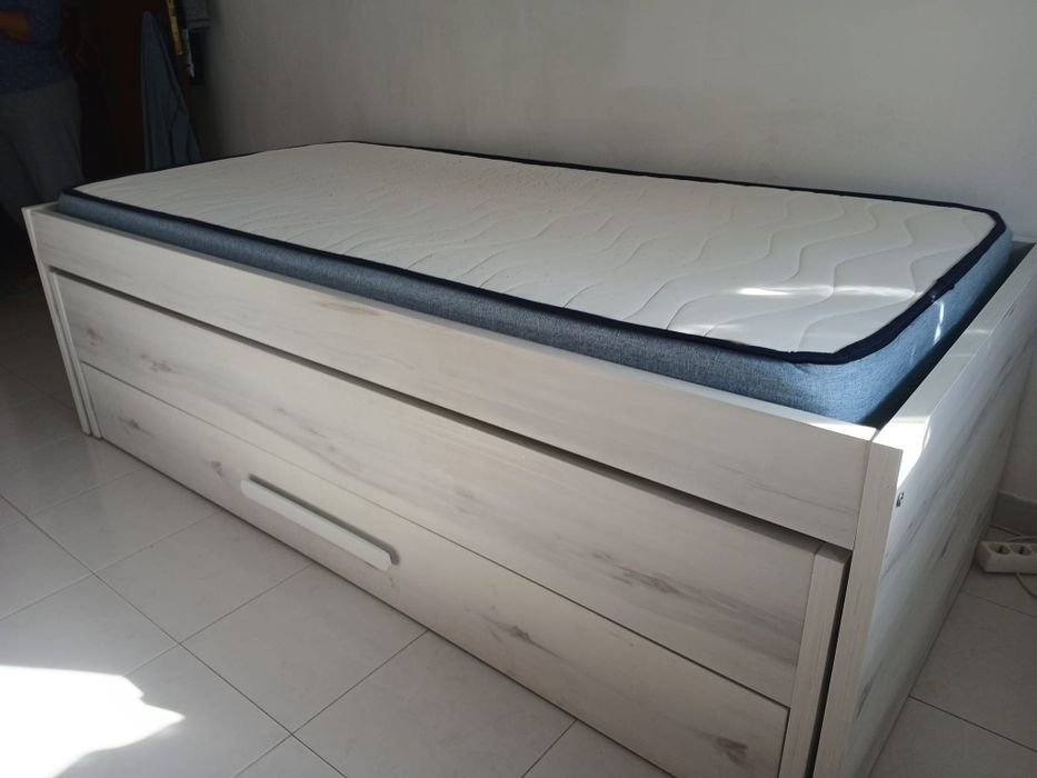 Cama gavetão nova
