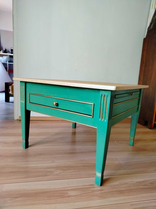 Stolik szałwia z szufladkami