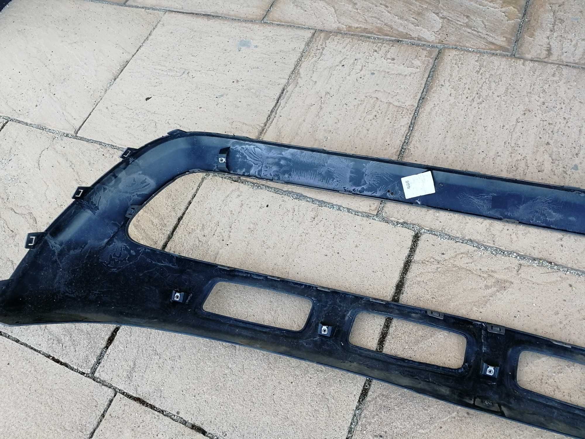 Fiat 500L Cross GRILL ATRAPA Nakładka kratki zderzaka przedniego