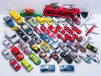 Duży zestaw pojazdów Matchbox Majorette MC Toy Hot Wheels NOVACAR