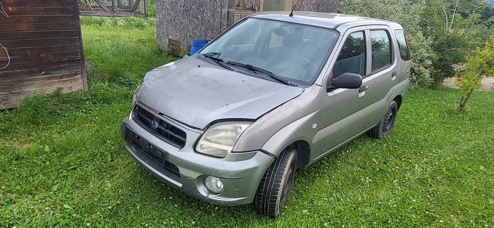 Subaru justy rok produkcji 2004 uszkodzone w całości lub na części.