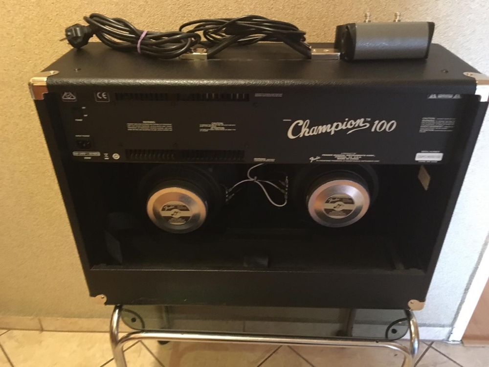 FENDER Champion 100 Combo gitarowe tranzystorowe