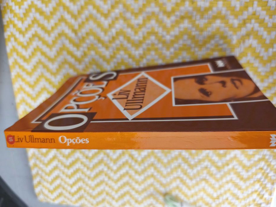OPÇÕES-
Liv Ulmann