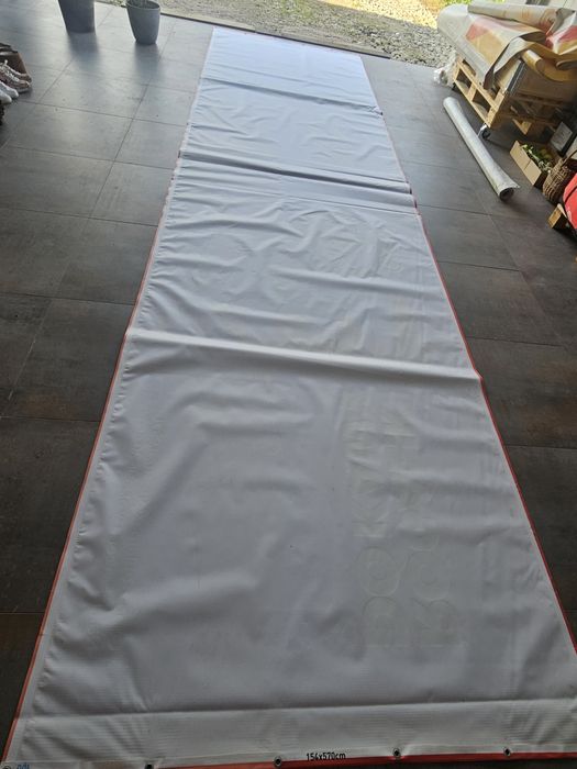 Plandeka, Baner,