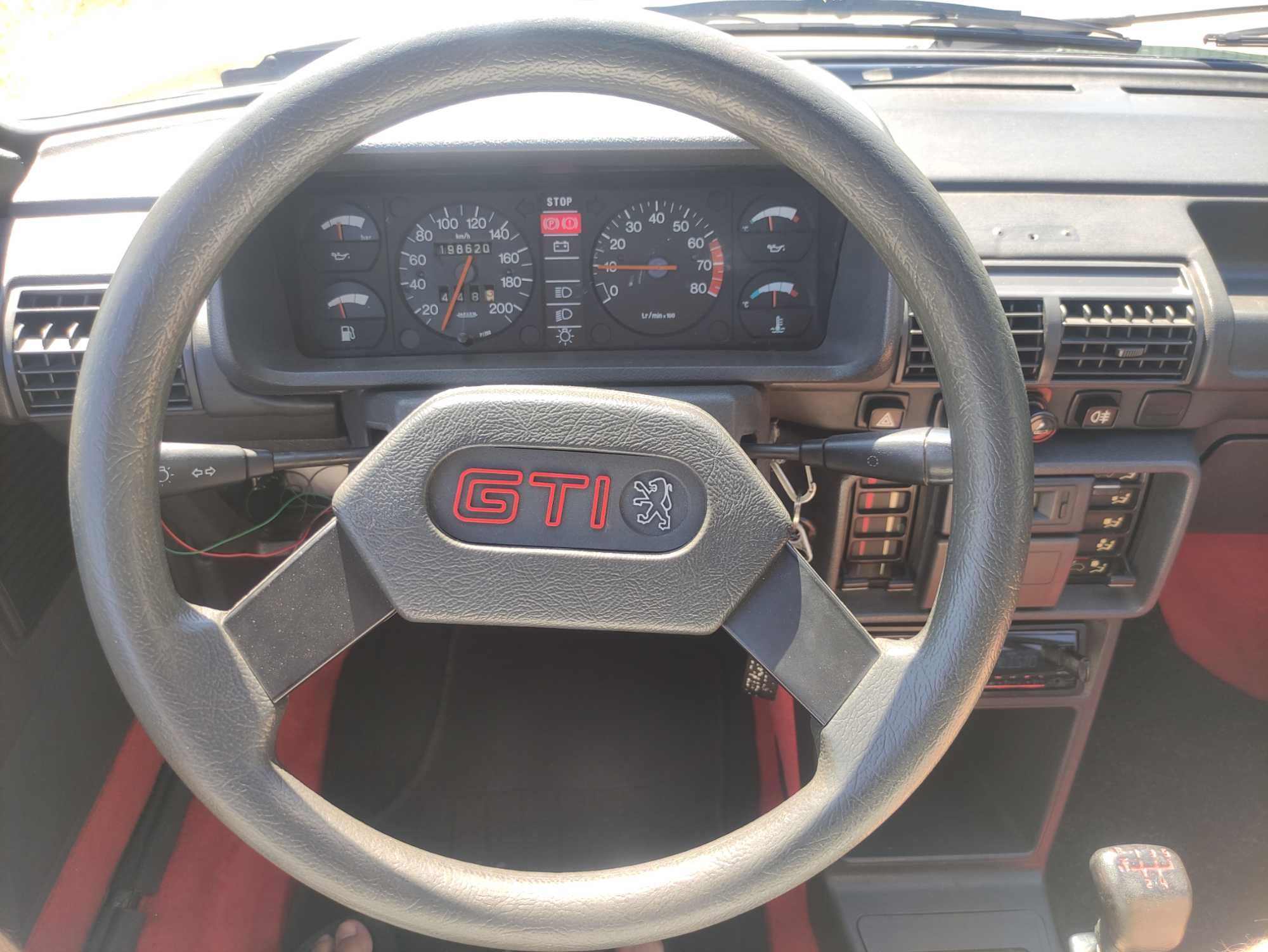 Peugeot 205 gti 1.6