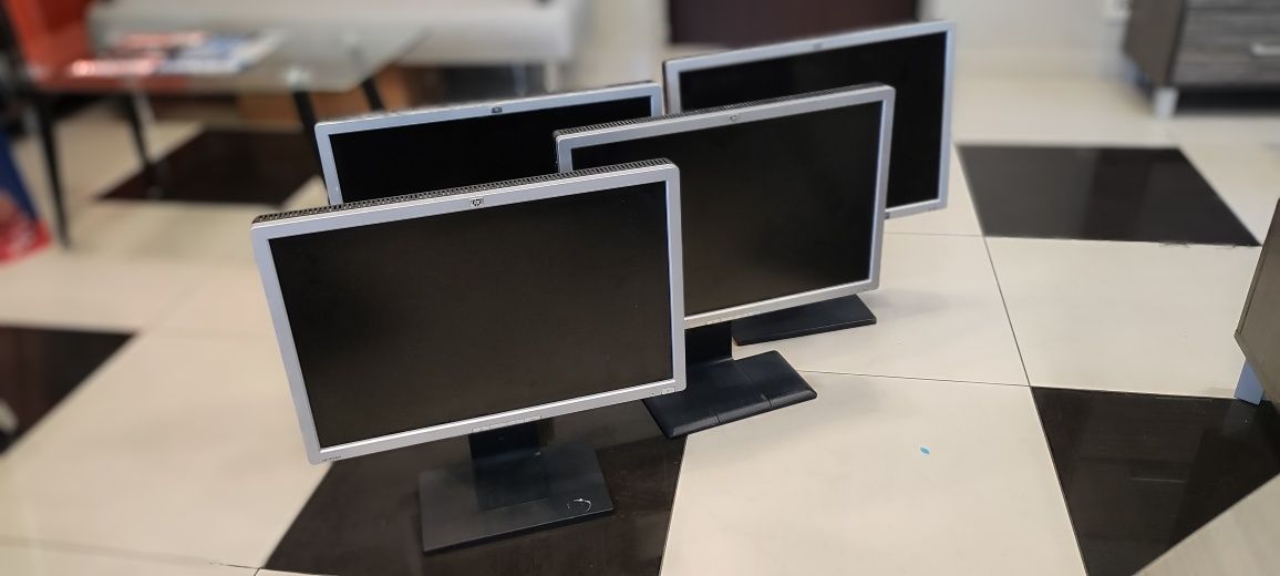 Монітор HP LP2465