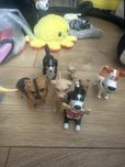 Figurki pieskow