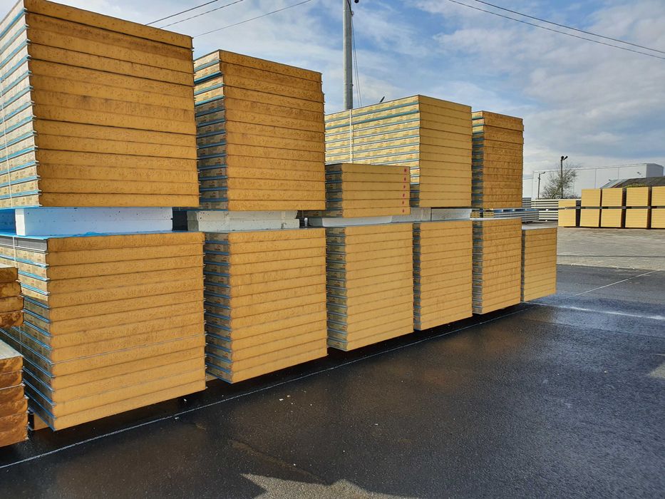 Płyta Warstwowa Poliuretan Płyty Warstwowe Płyta Obornicka ściana dach