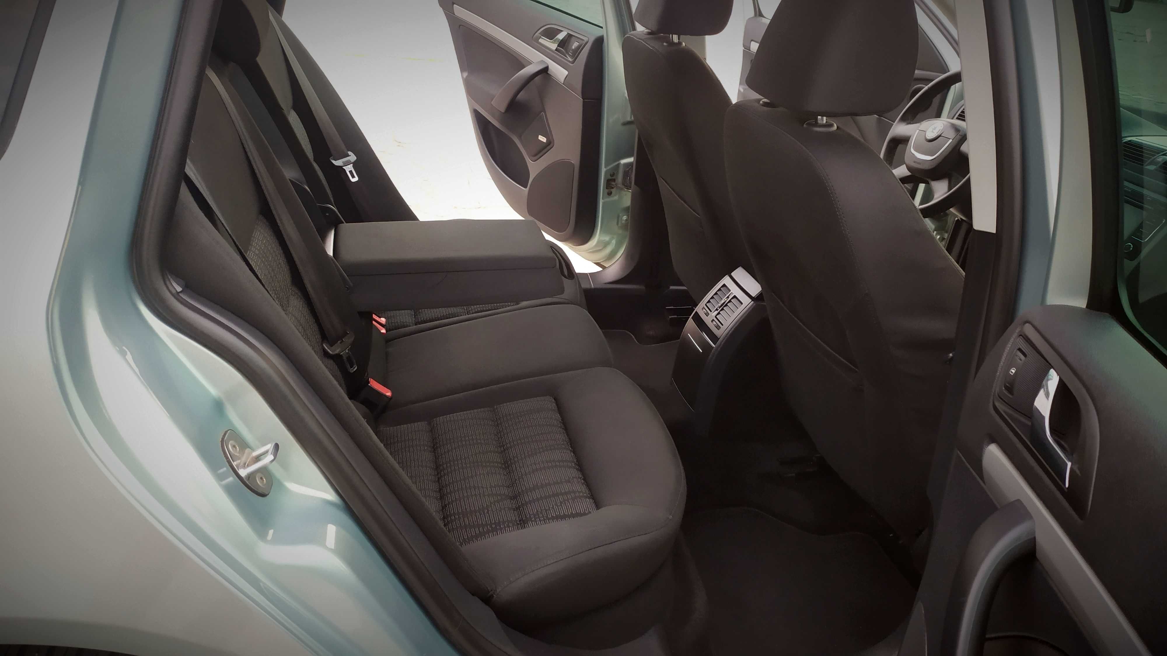 Skoda Octavia A5 рестайлінг в максим.комплектації та без підфарбувань.