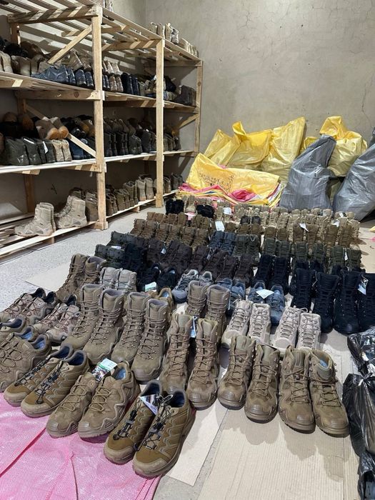 Оригінальне взуття LOWA, понад 500 штук
