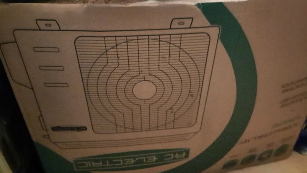 Продам кондиционер,упакован в коробку,б/у,состояние нового