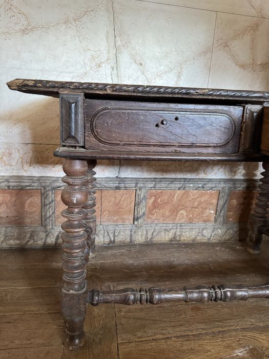 Mesa antiga para restauro
