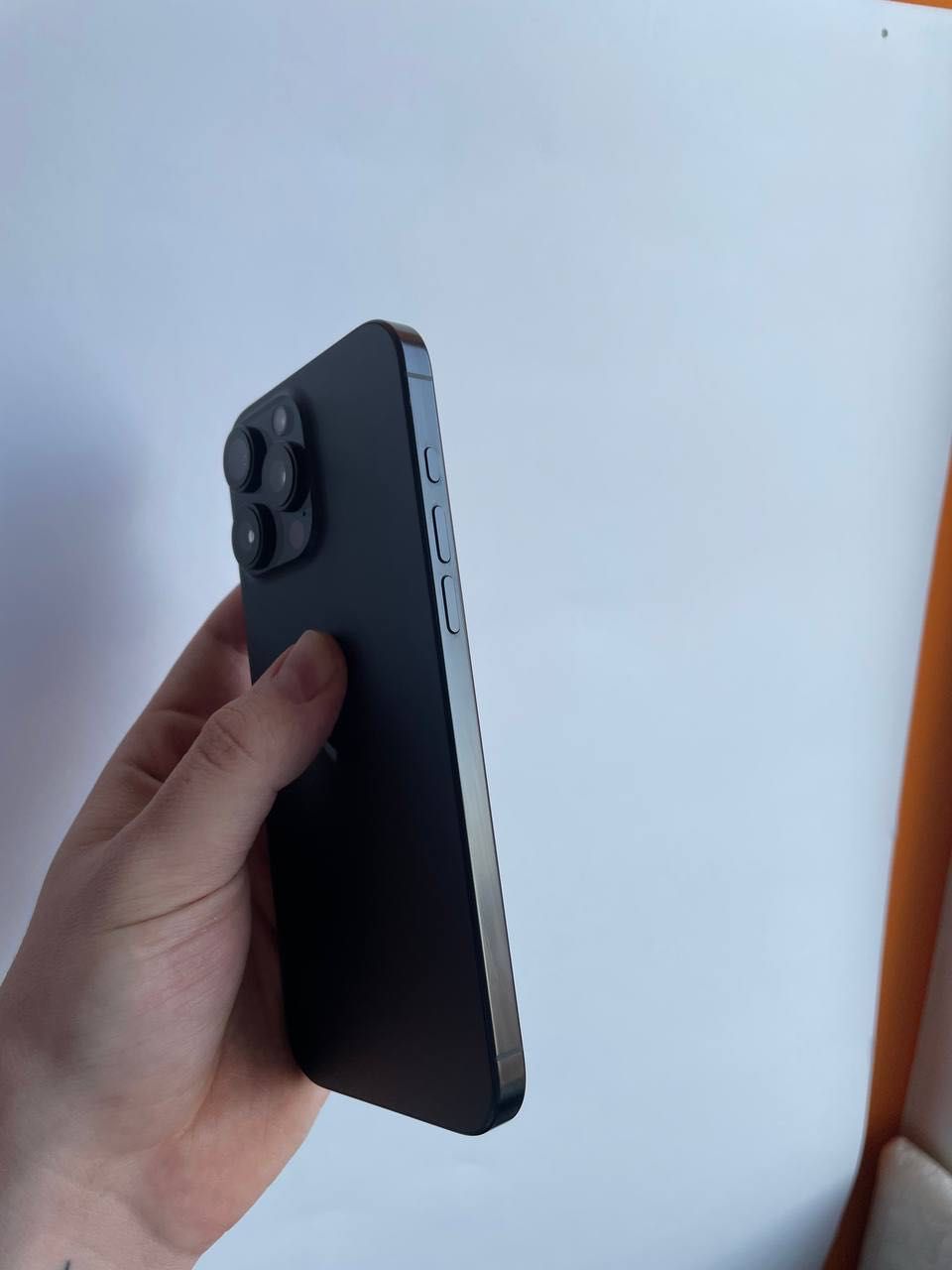 iPhone 16 Pro Max 256 gb та подарунок — AirPods Pro 2