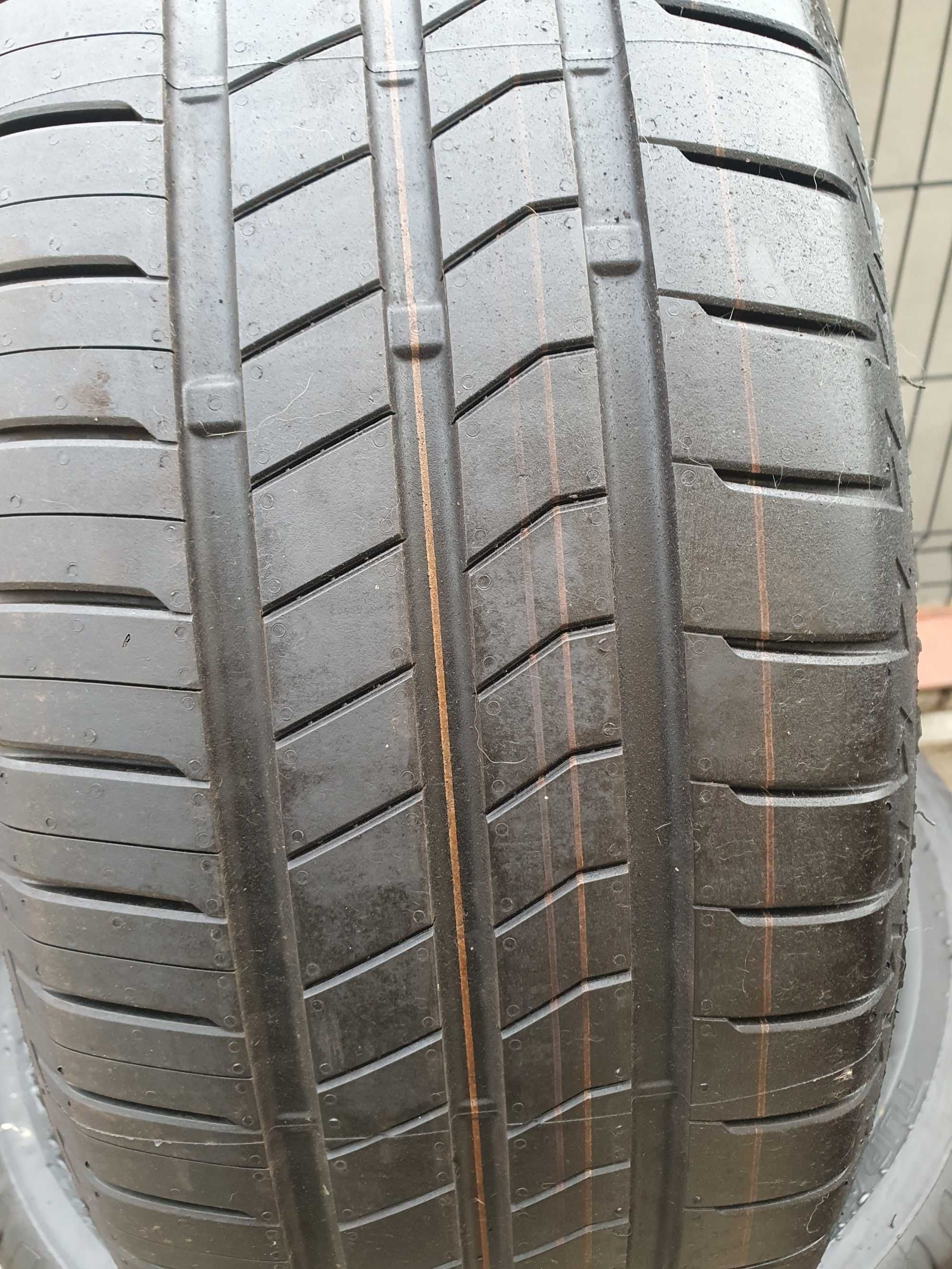 Opony  Demo Letnie 215/55/18" Bridgestone