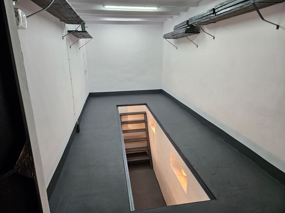 Garaż murowany z kanałem. Radzionków. Sadowa