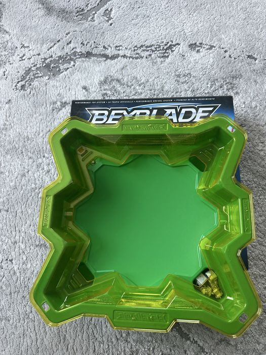 Опис!Beyblade Burst.Hasbro.Takara tomy