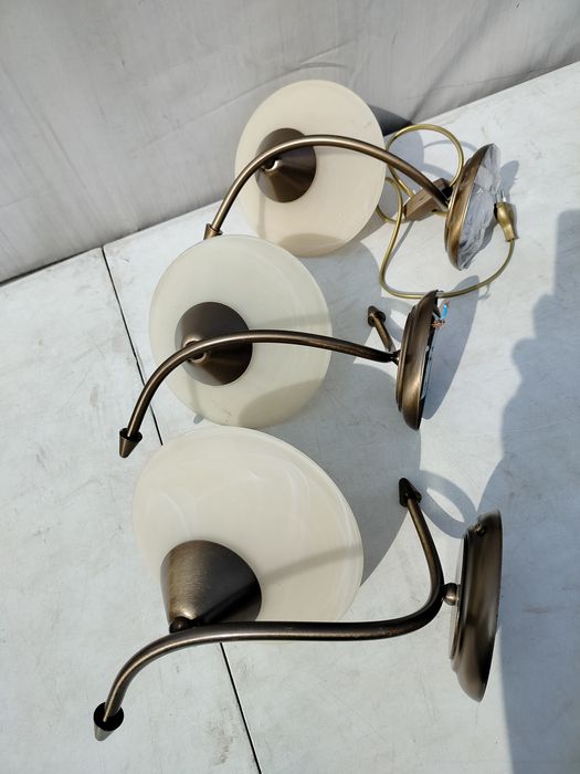 Trzy stylowe kinkiety