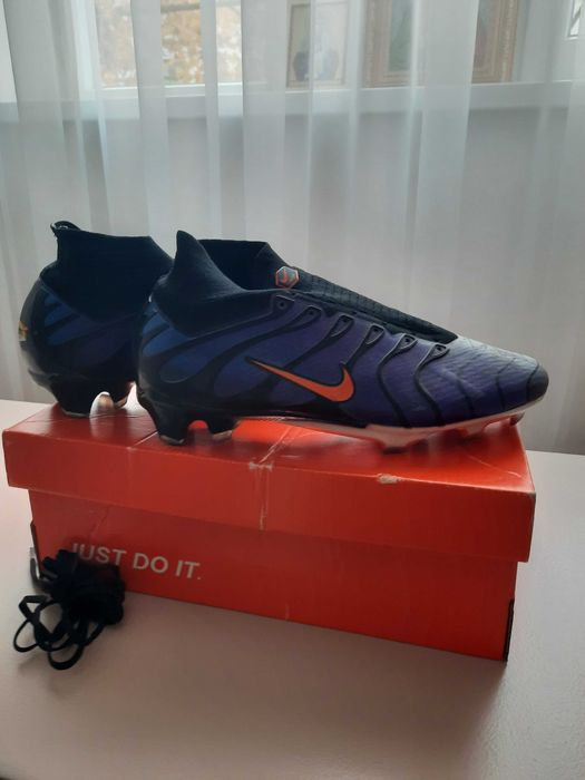 Продам фірменні буци