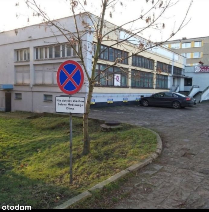 Przestronny lokal na wynajem z parkingiem i dobrą lokalizacją