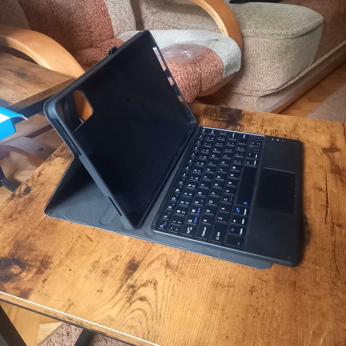 Etui z klawiaturą Bluetooth touchpad pokrowiec do Redmi Pad SE 11"