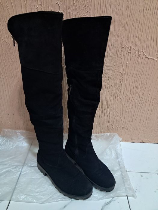 Продам зимові чобітки