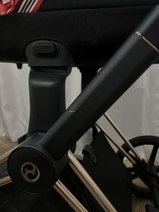 Коляска Cybex Priam Platinum Spring Blossom 2 в 1, Сайбекс Пріам