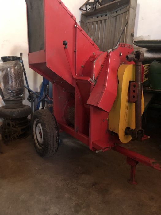 Гарбузовий комбайн Мороз(80 см).Ціна 60 тис.Можливий торг