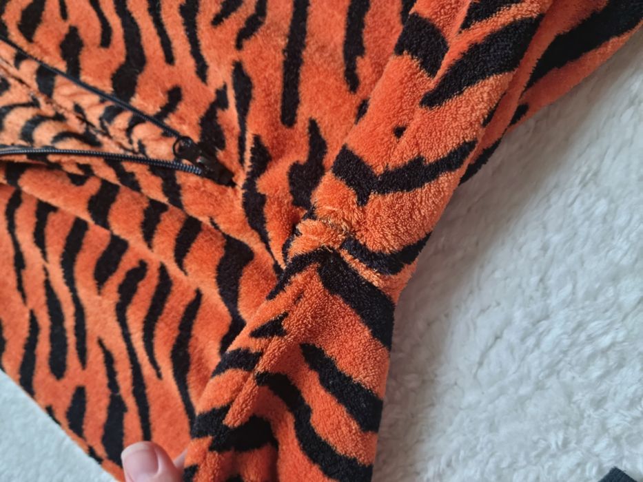 Теплий ромпер, комбінезон, піжама.