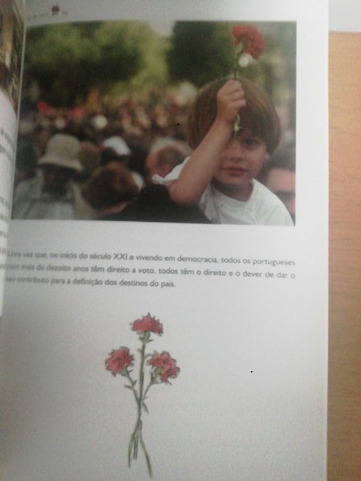 25 de Abril
de Ana Maria Magalhães e Isabel Alçada