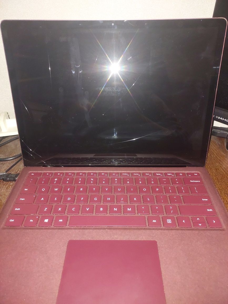 Ультрабук Microsoft surface laptop 1769 i77760 16gb 512ssd 3+часа