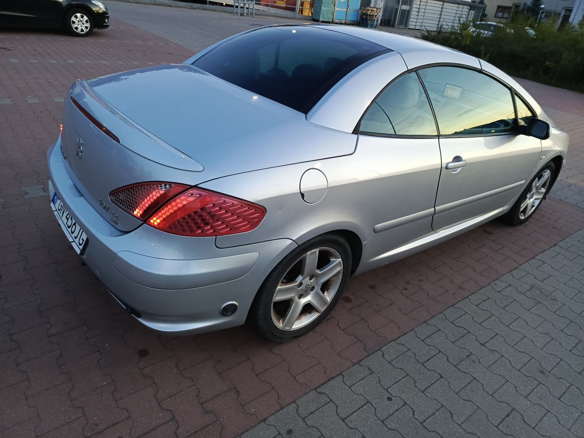 Peugeot 307 CC  2.0 B+ Gaz 2004r