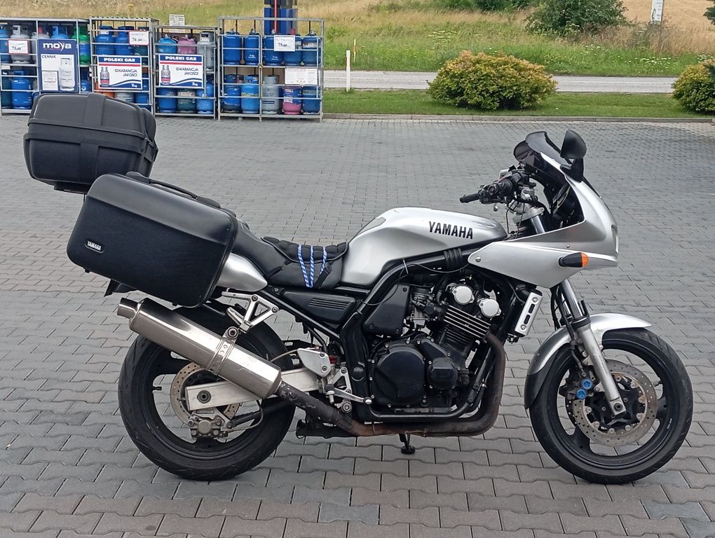 Yamaha FZS 600 Fazer