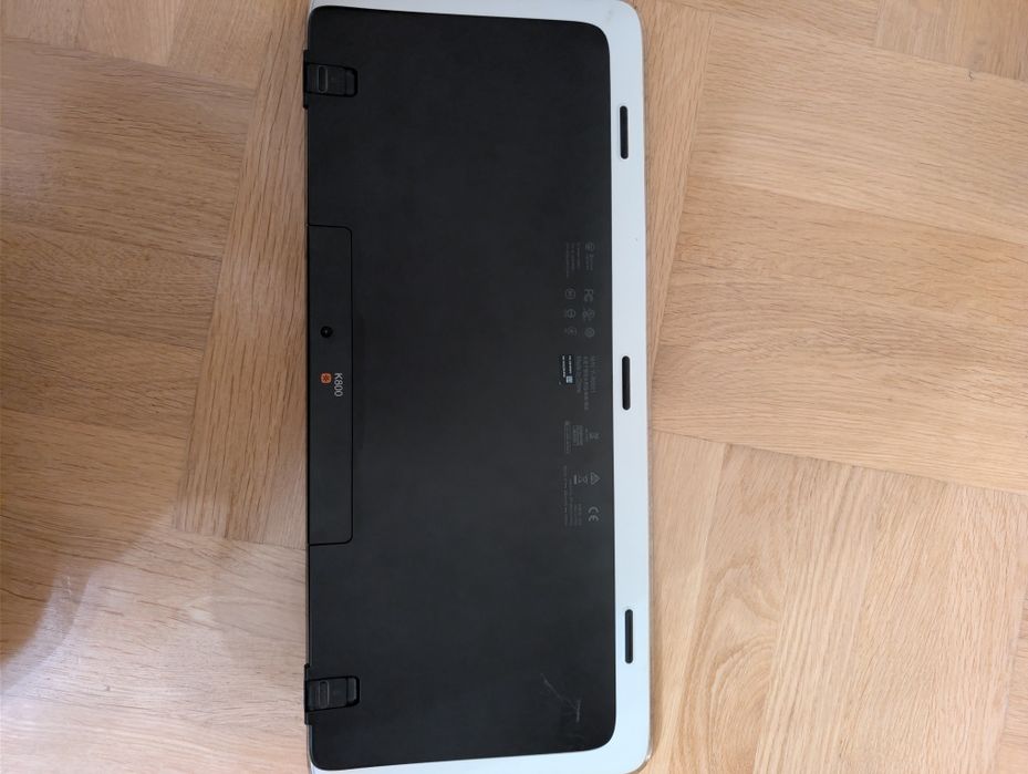 Клавіатура Logitech K800