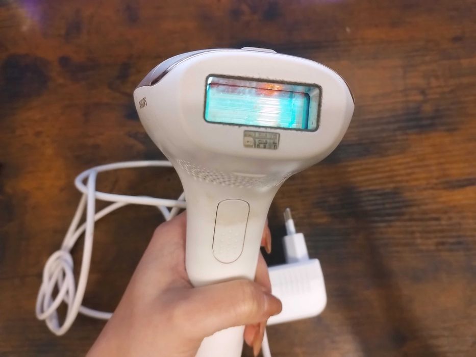 IPL Philips Lumea 7000 urządzenie do depilacji śwatłem depilator